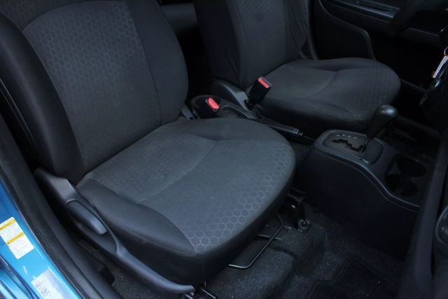 Vehicle image 29 of 34