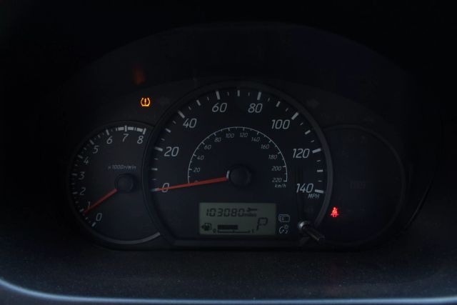 Vehicle image 30 of 34