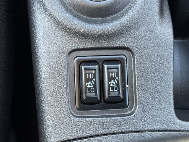Vehicle image 23 of 24