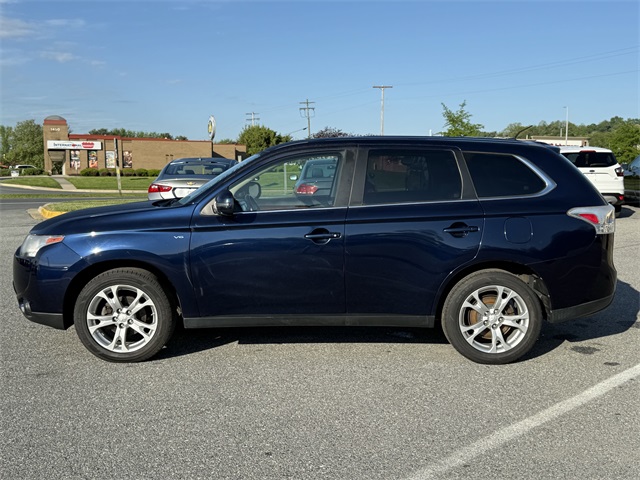 Vehicle image 7 of 24