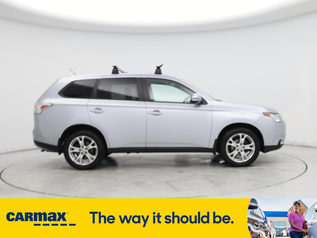 Vehicle image 4 of 26