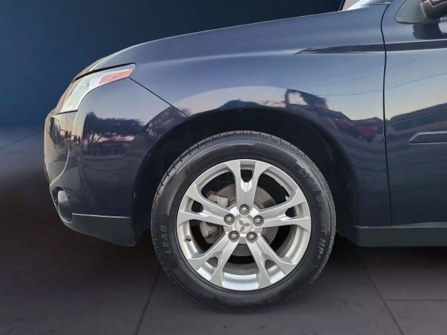 Vehicle image 9 of 27