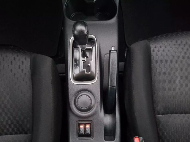 Vehicle image 16 of 27