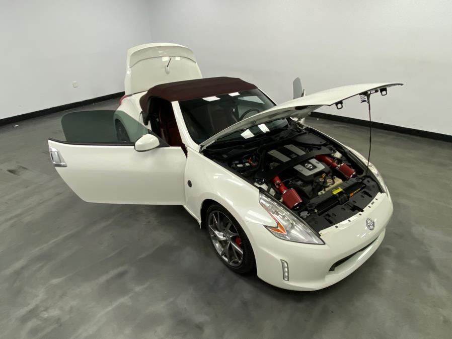 Vehicle image 22 of 60