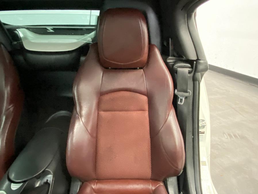 Vehicle image 34 of 60