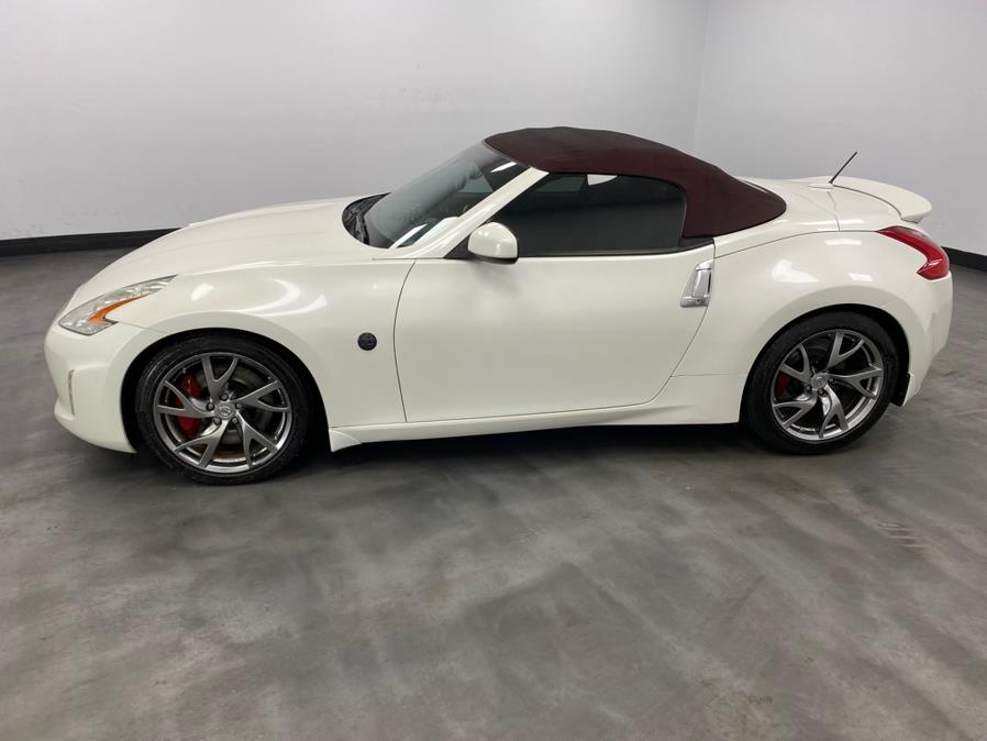 Vehicle image 16 of 60