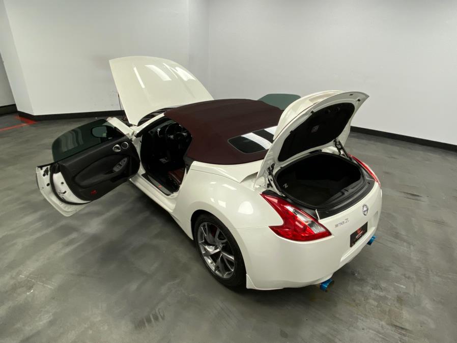 Vehicle image 20 of 60