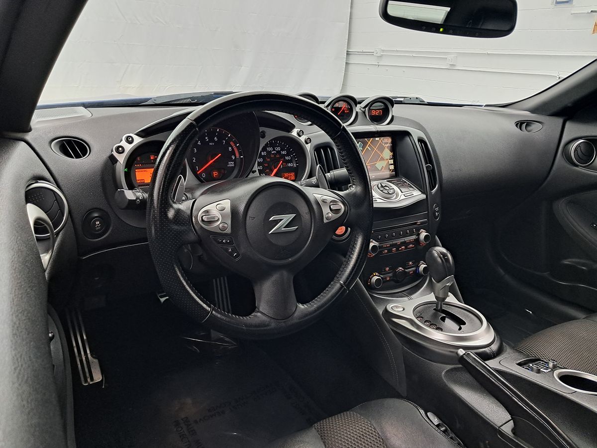 Vehicle image 8 of 30