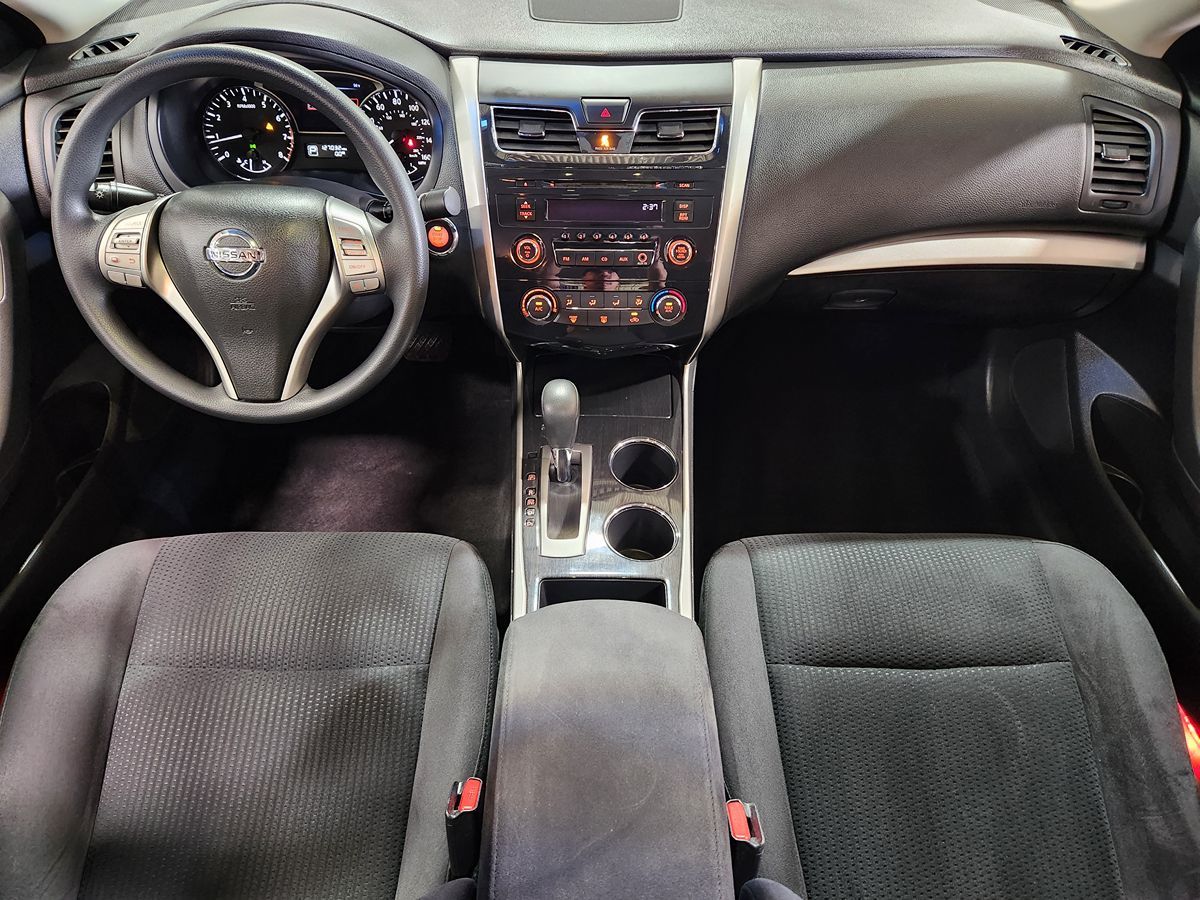 Vehicle image 43 of 50