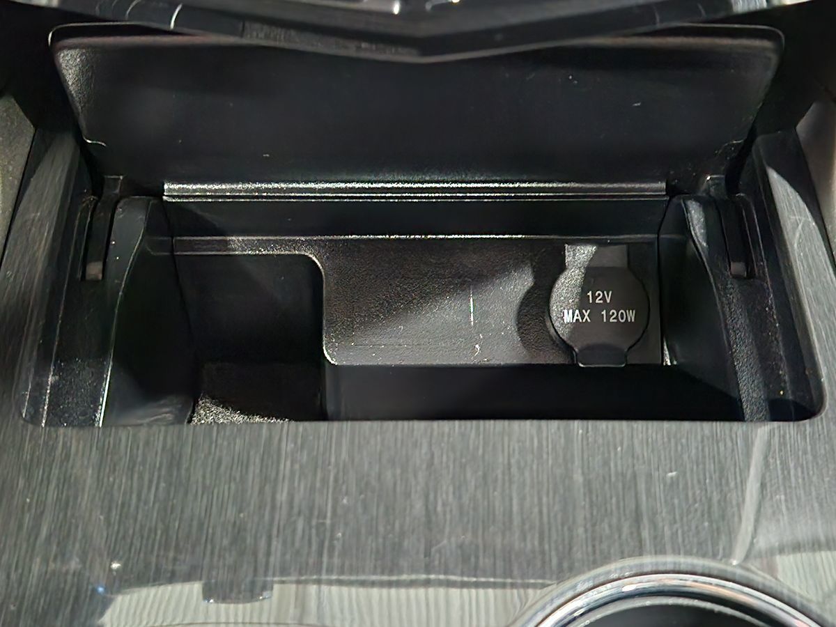 Vehicle image 36 of 50