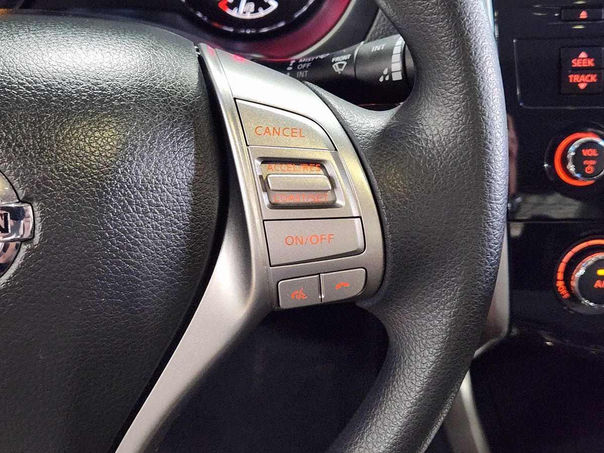 Vehicle image 47 of 50