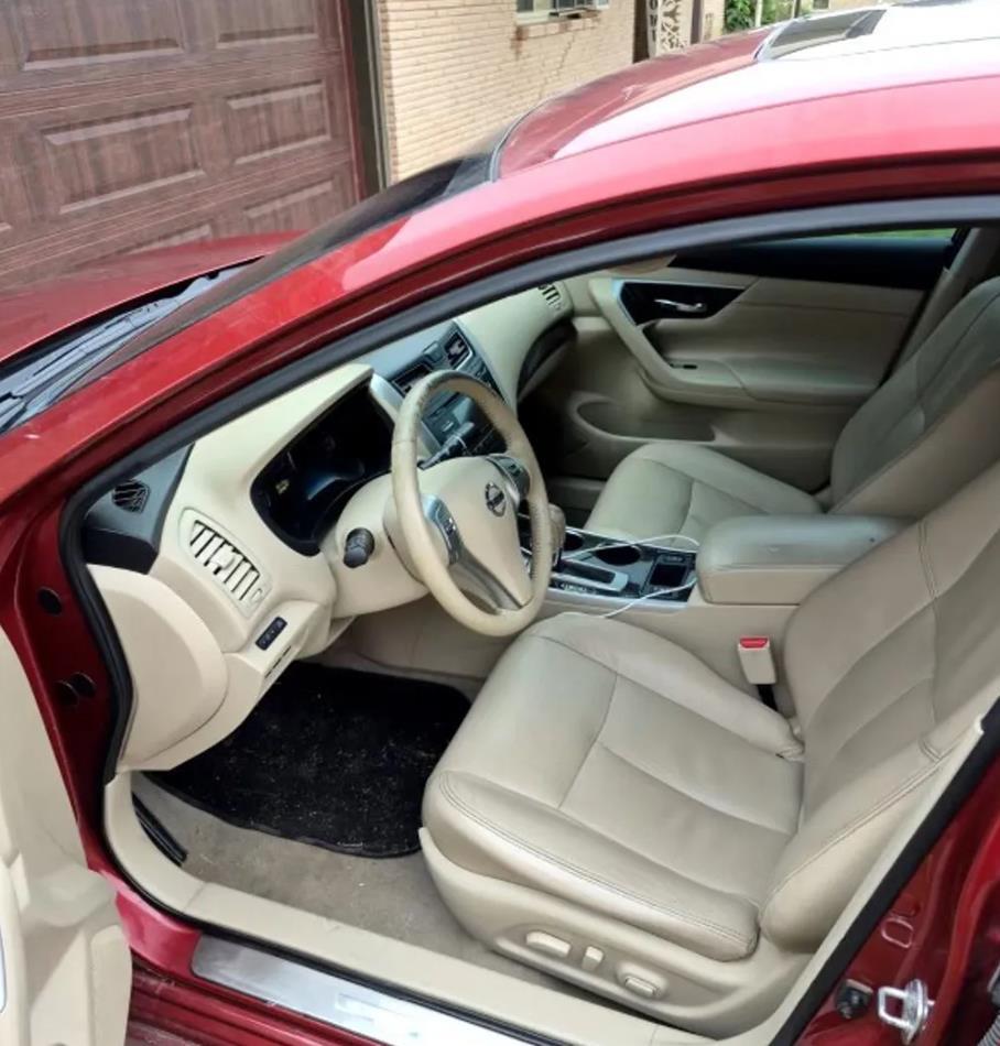 2014 Nissan Altima 2.5 SL Image 2 of 2