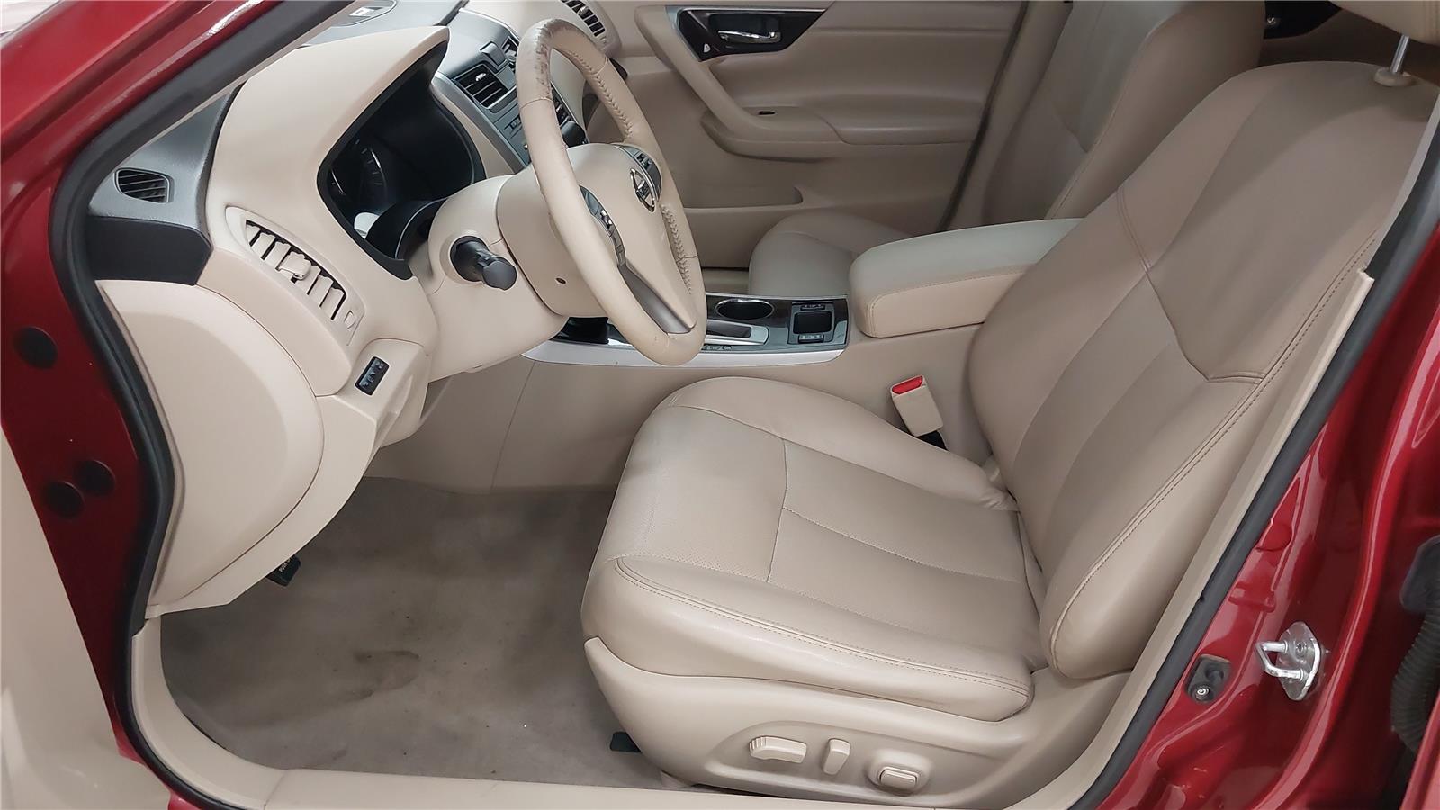 2014 Nissan Altima 2.5 SL Image 17 of 42