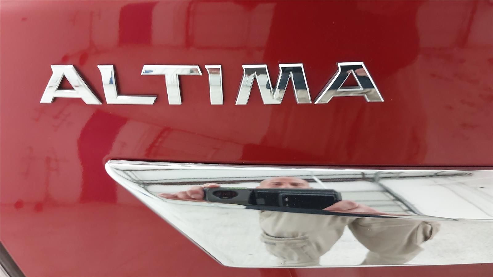 2014 Nissan Altima 2.5 SL Image 35 of 42