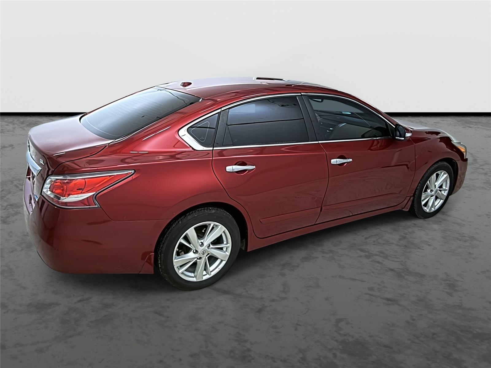 2014 Nissan Altima 2.5 SL Image 6 of 42