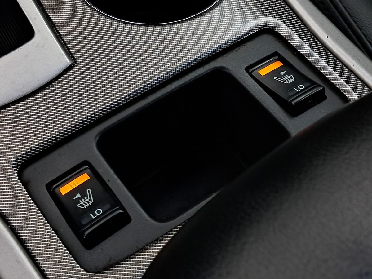 Vehicle image 19 of 36