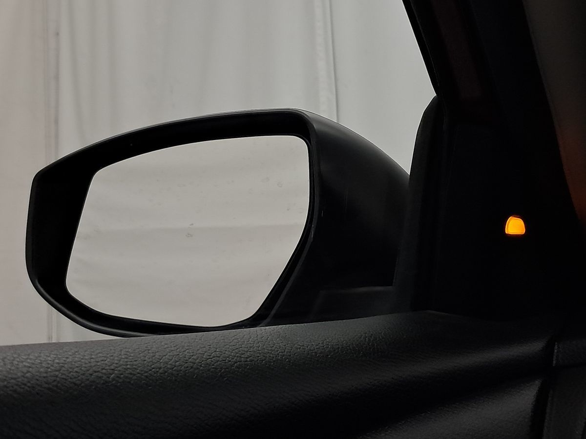 Vehicle image 11 of 36