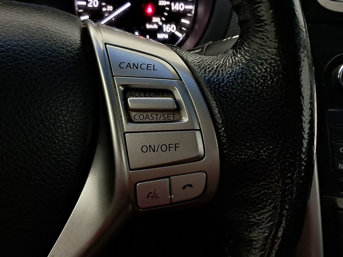 Vehicle image 25 of 36