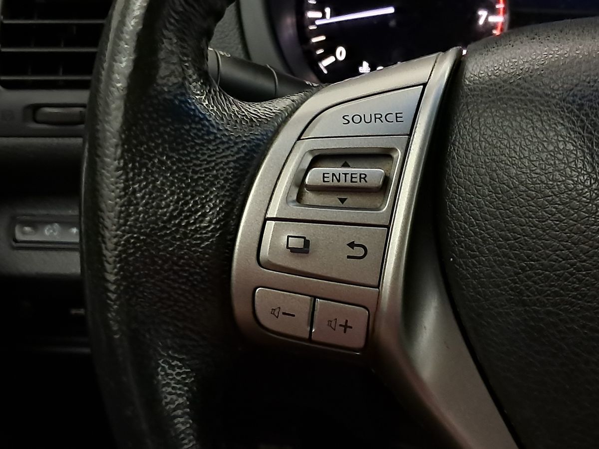 Vehicle image 18 of 36