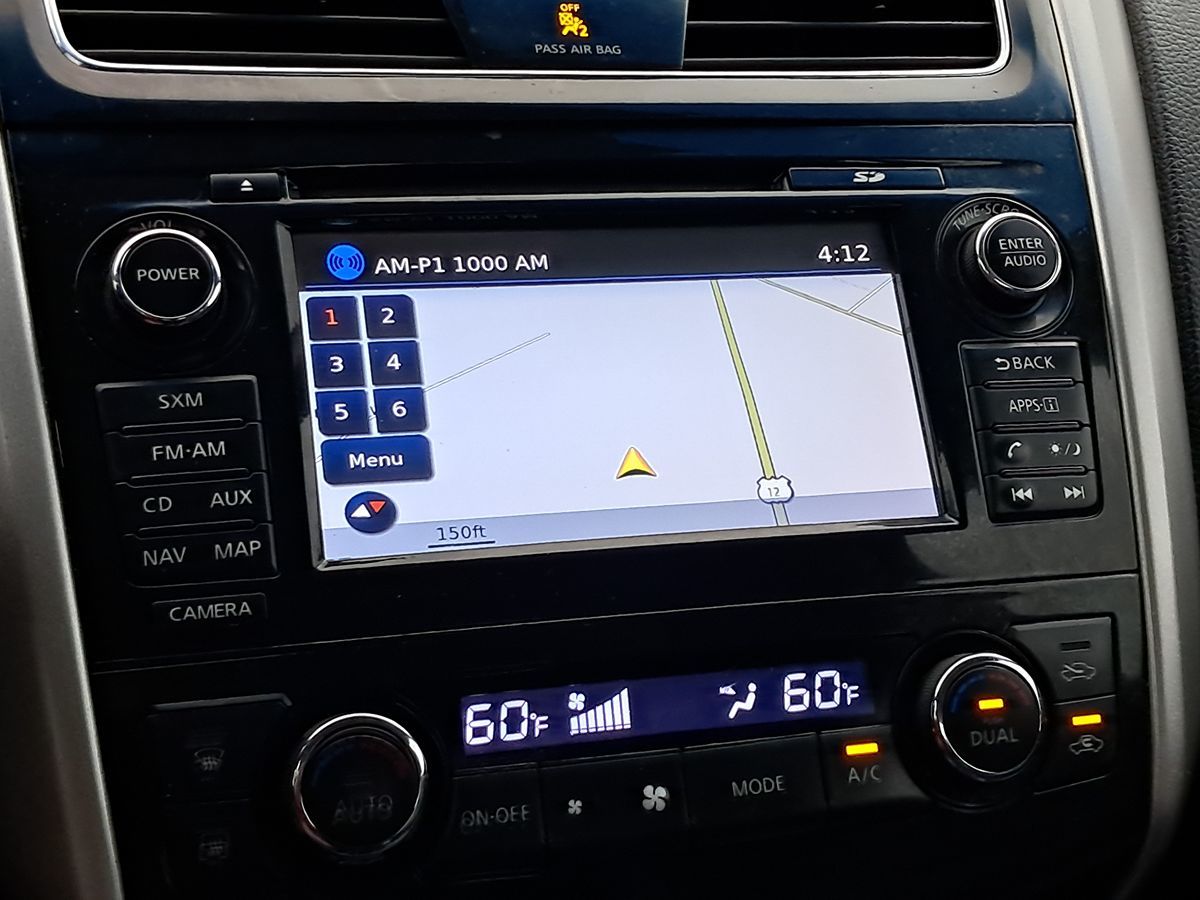 Vehicle image 16 of 36