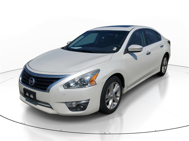 2014 Nissan Altima 2.5 SL Image 1 of 37