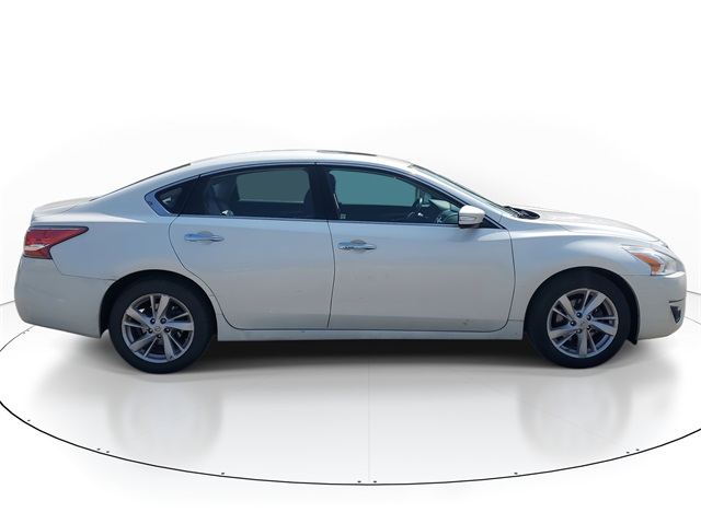 2014 Nissan Altima 2.5 SL Image 4 of 37