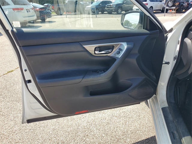 2014 Nissan Altima 2.5 SL Image 24 of 37