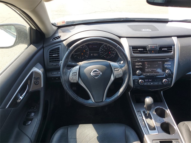 2014 Nissan Altima 2.5 SL Image 17 of 37