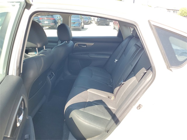 2014 Nissan Altima 2.5 SL Image 14 of 37