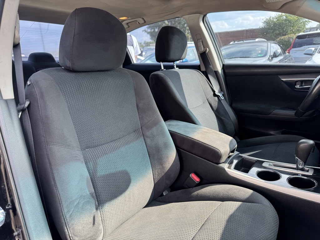 2014 Nissan Altima 2.5 SV Image 9 of 26