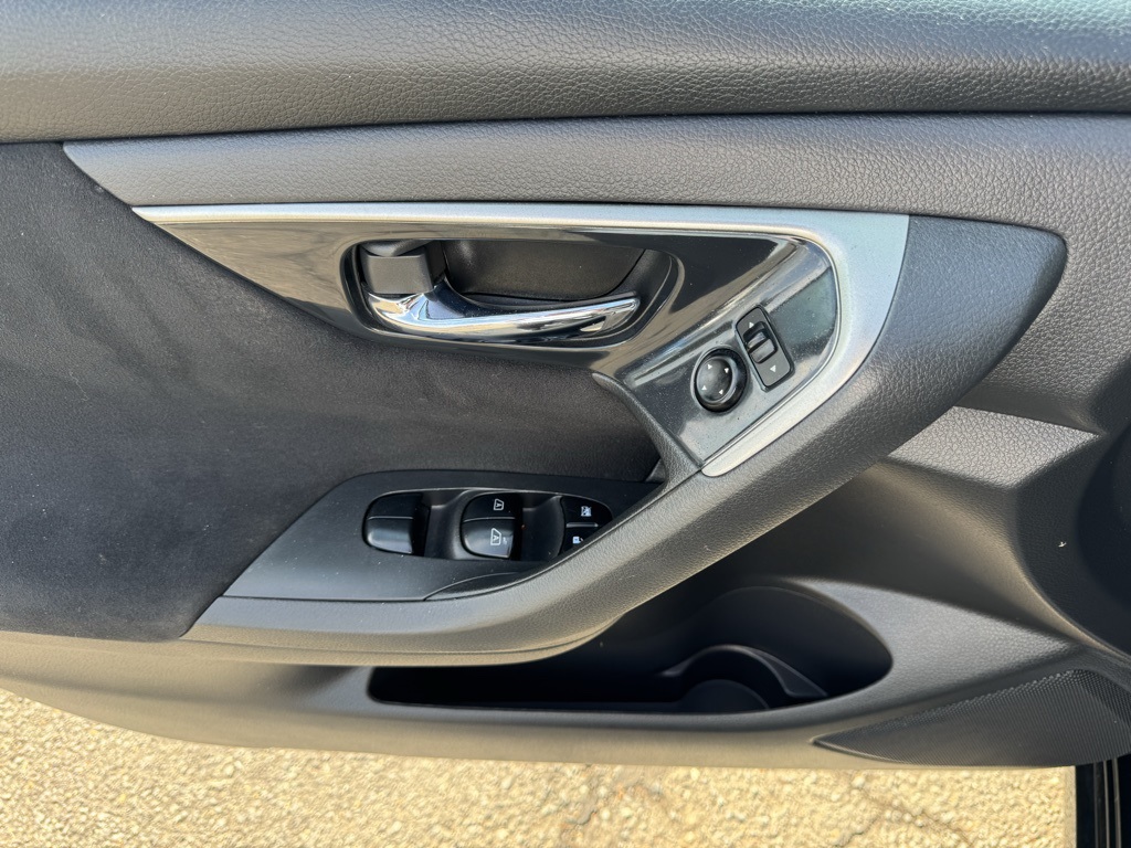 2014 Nissan Altima 2.5 SV Image 23 of 26