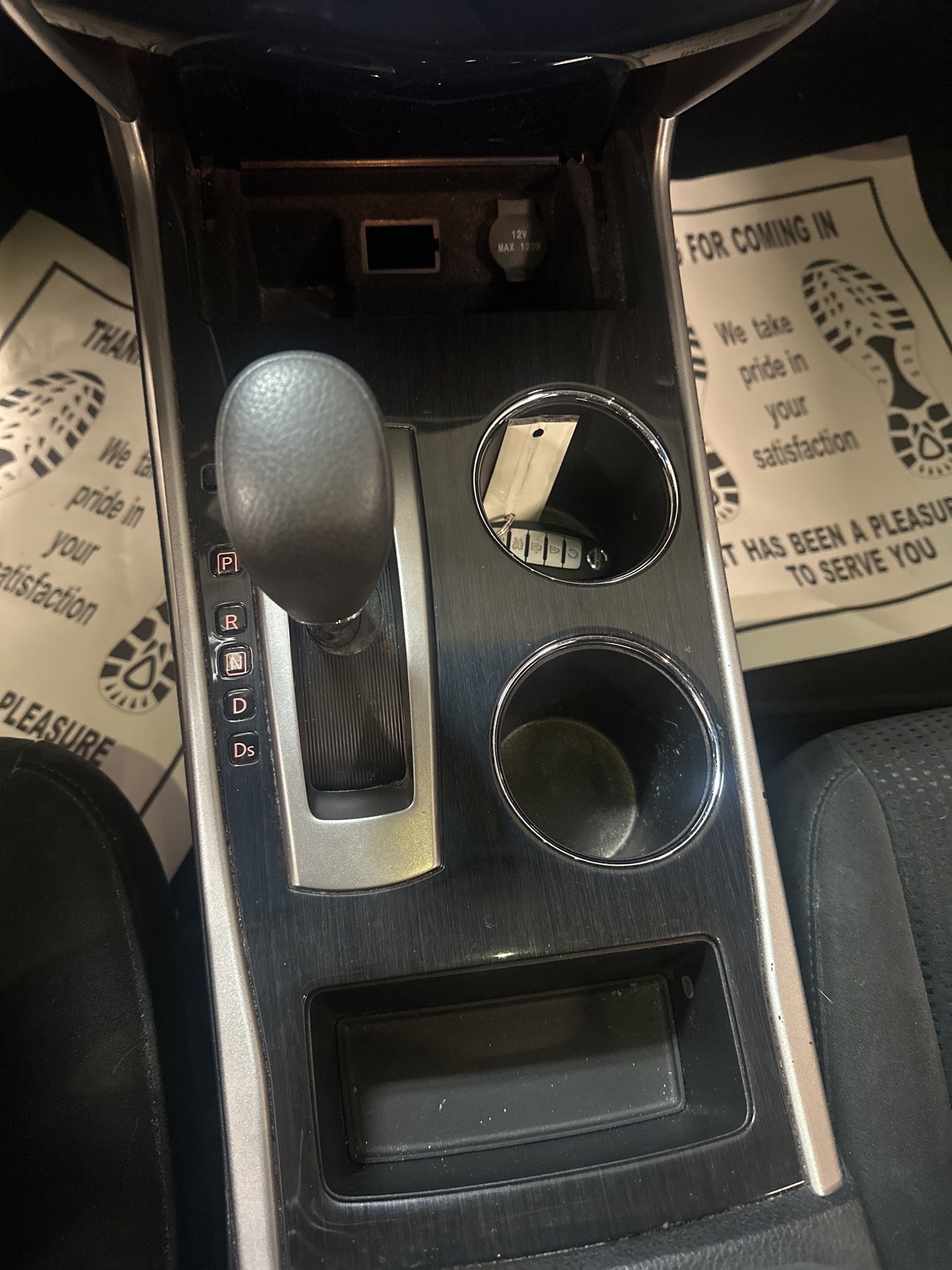 Vehicle image 17 of 18