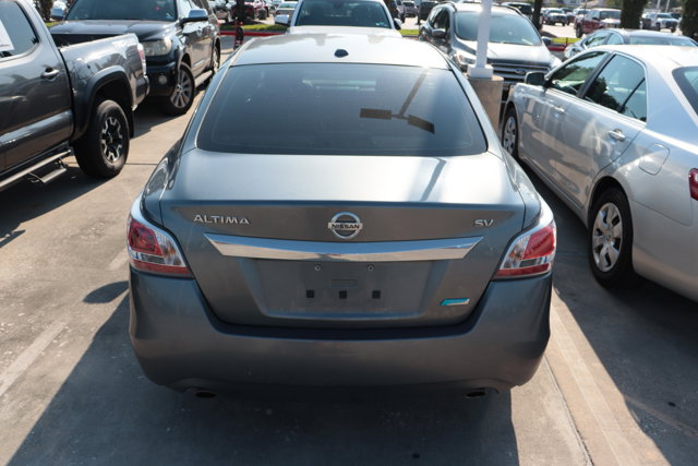 2014 Nissan Altima 2.5 SV Image 7 of 11