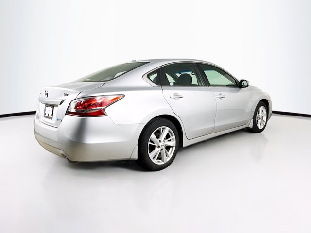 2014 Nissan Altima 2.5 SV Image 5 of 35