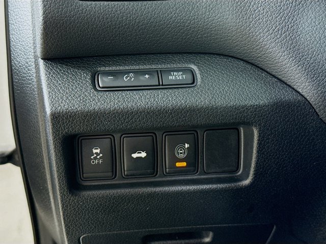 2014 Nissan Altima 2.5 SV Image 33 of 35