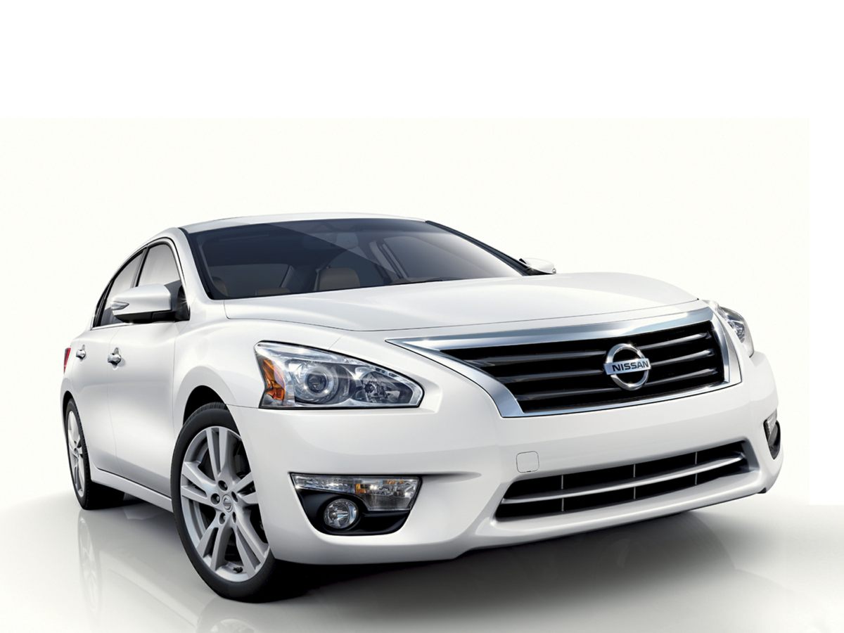 2014 Nissan Altima 2.5 SV Image 1 of 1