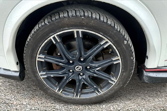 Vehicle image 11 of 33