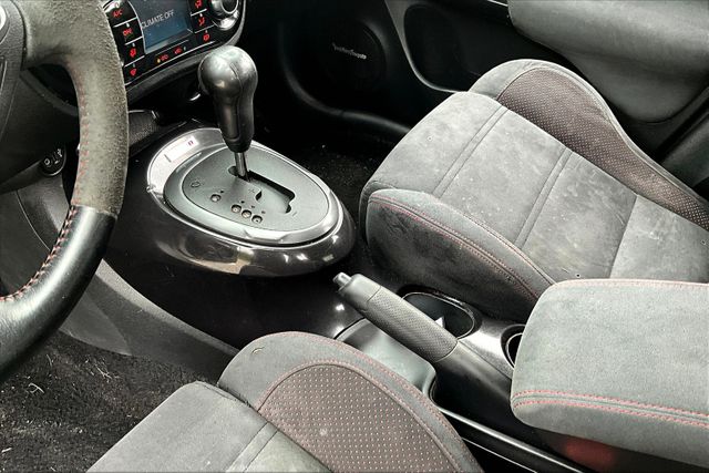Vehicle image 14 of 33
