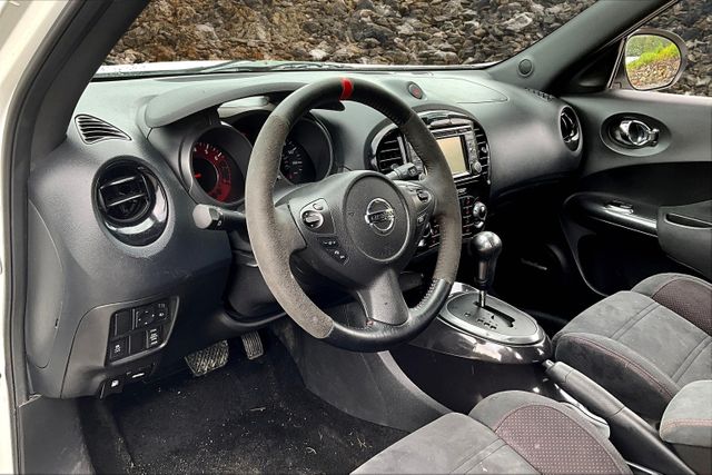 Vehicle image 13 of 33