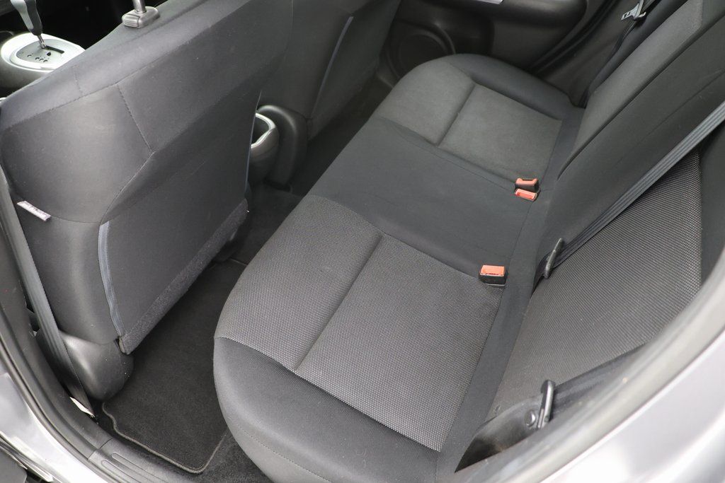 Vehicle image 10 of 20