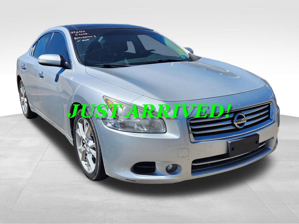 Vehicle image 3 of 7
