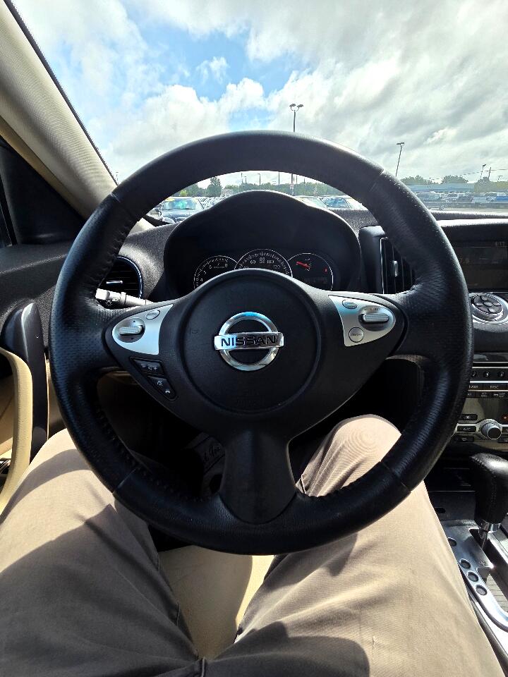 2014 Nissan Maxima 3.5 SV Image 13 of 30