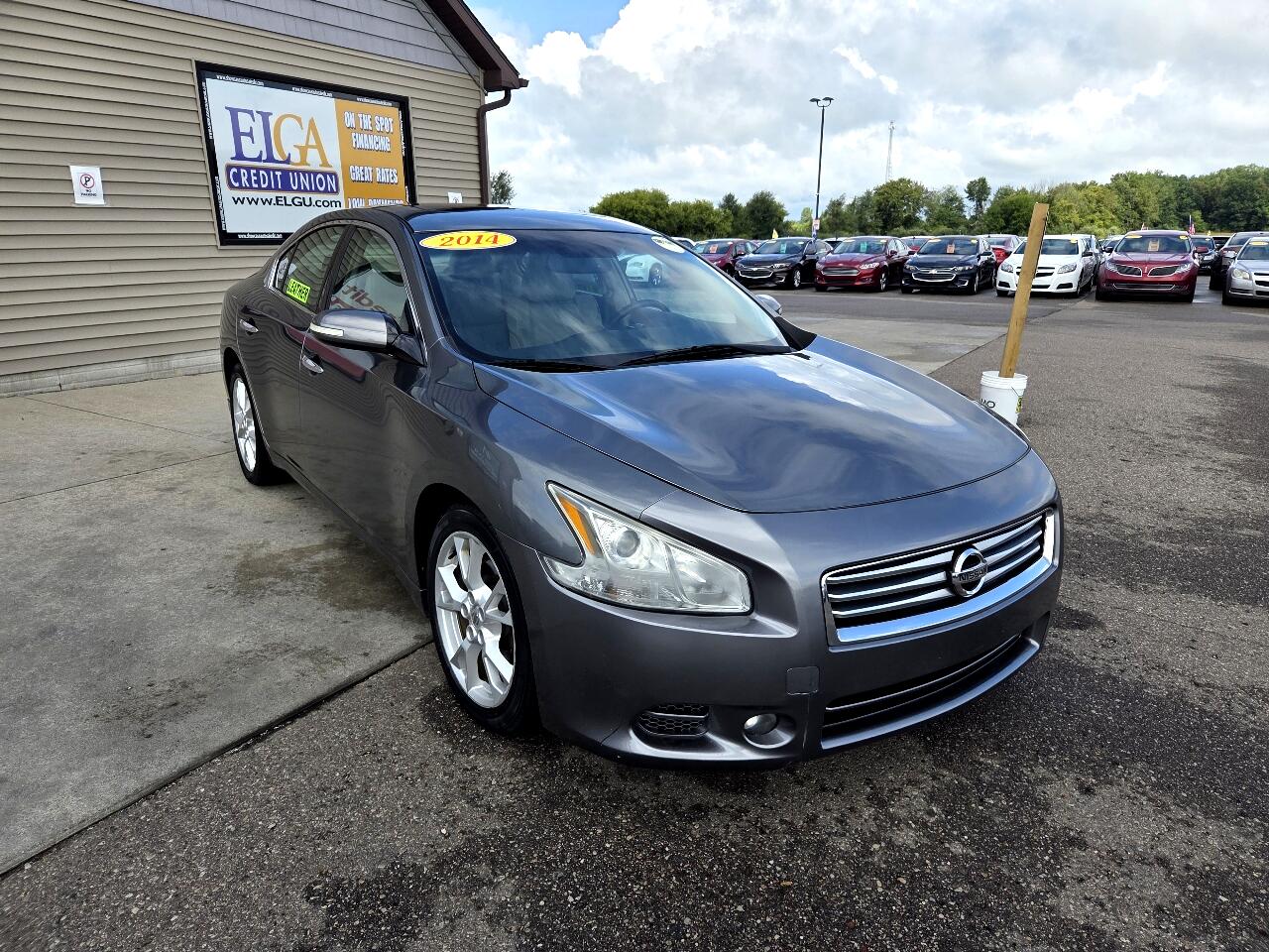 2014 Nissan Maxima 3.5 SV Image 3 of 30