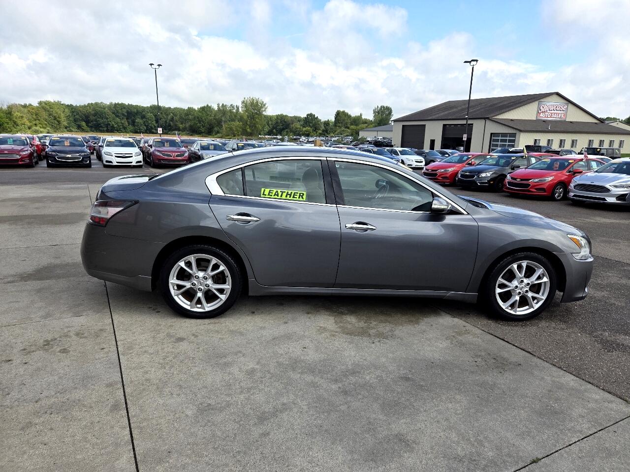 2014 Nissan Maxima 3.5 SV Image 4 of 30