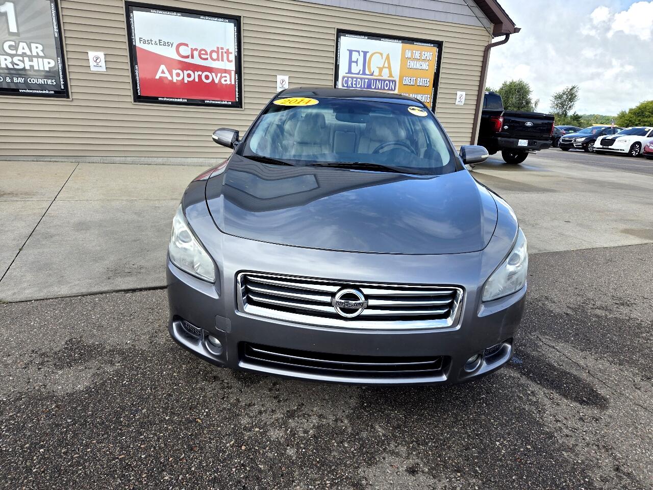 2014 Nissan Maxima 3.5 SV Image 2 of 30