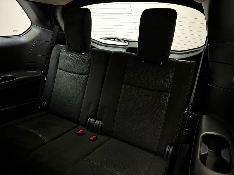 Vehicle image 16 of 39