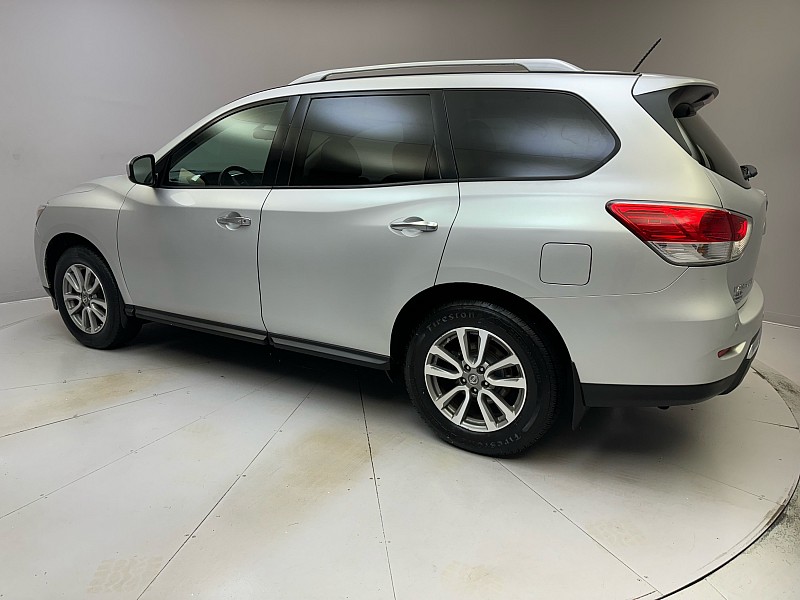 Vehicle image 7 of 39
