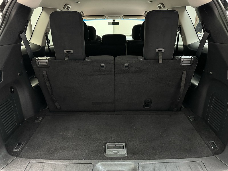 Vehicle image 17 of 39