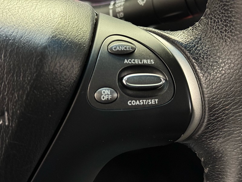 Vehicle image 38 of 39