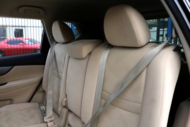 Vehicle image 10 of 19